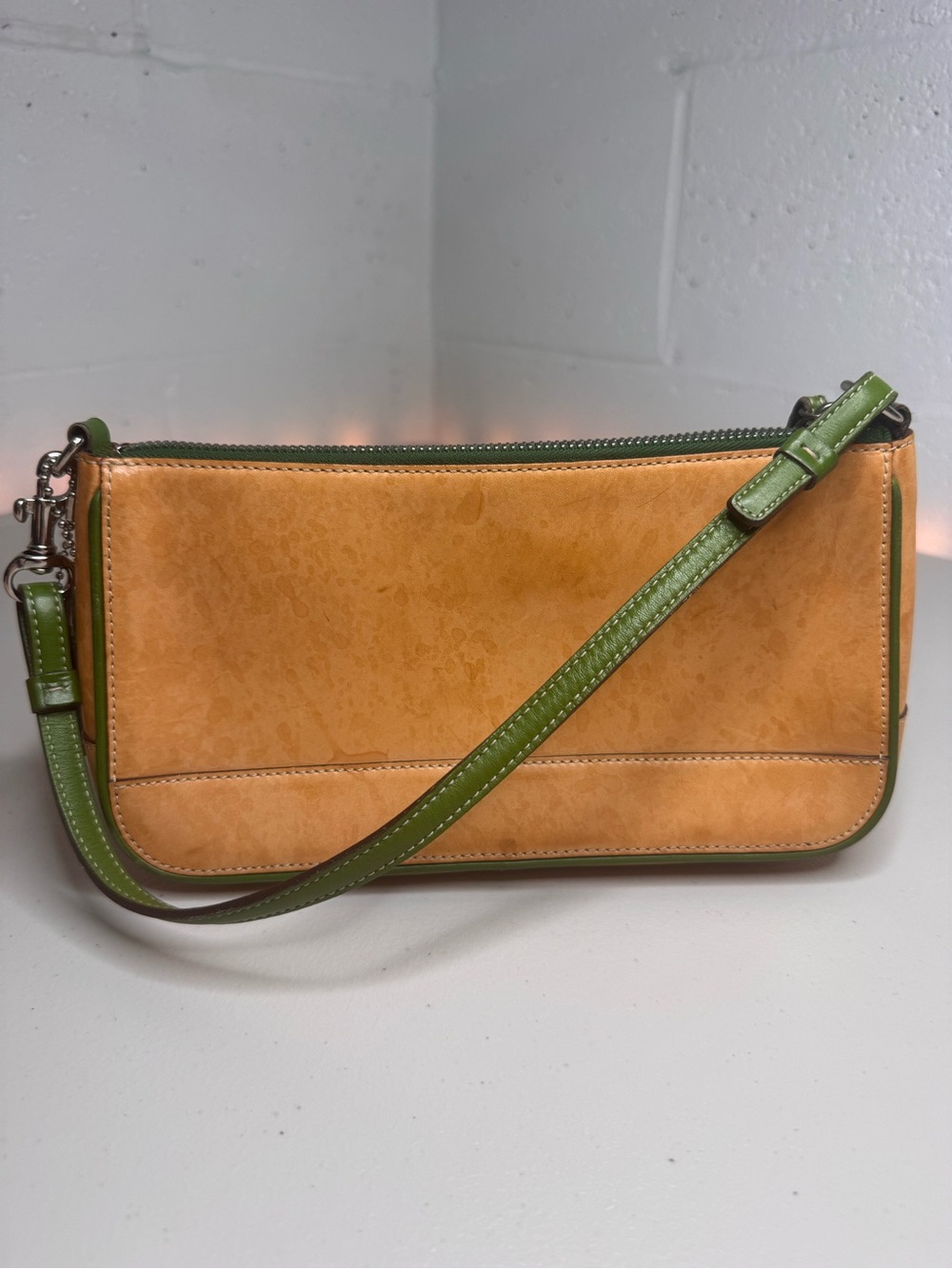 Vintage 2002 Coach Vachetta Demi 6239 Tan Green Leather Shoulder Bag Purse - Picture 6 of 14